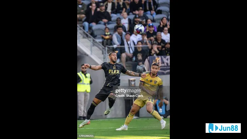 Hình ảnh hành động trong trận đấu giữa Real Salt Lake và Los Angeles FC